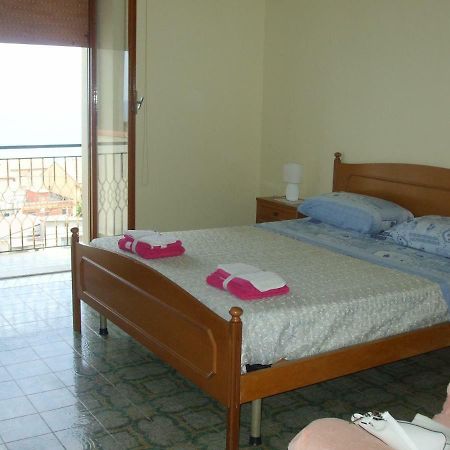 Villa Spaia Brancaleone Marina Eksteriør bilde